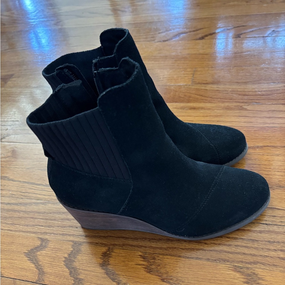 Tom’s Black Suede Ankle Boots